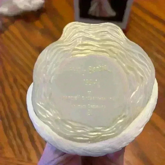 1994 Holiday Barbie Keepsake ornament. - Picture 6 of 6